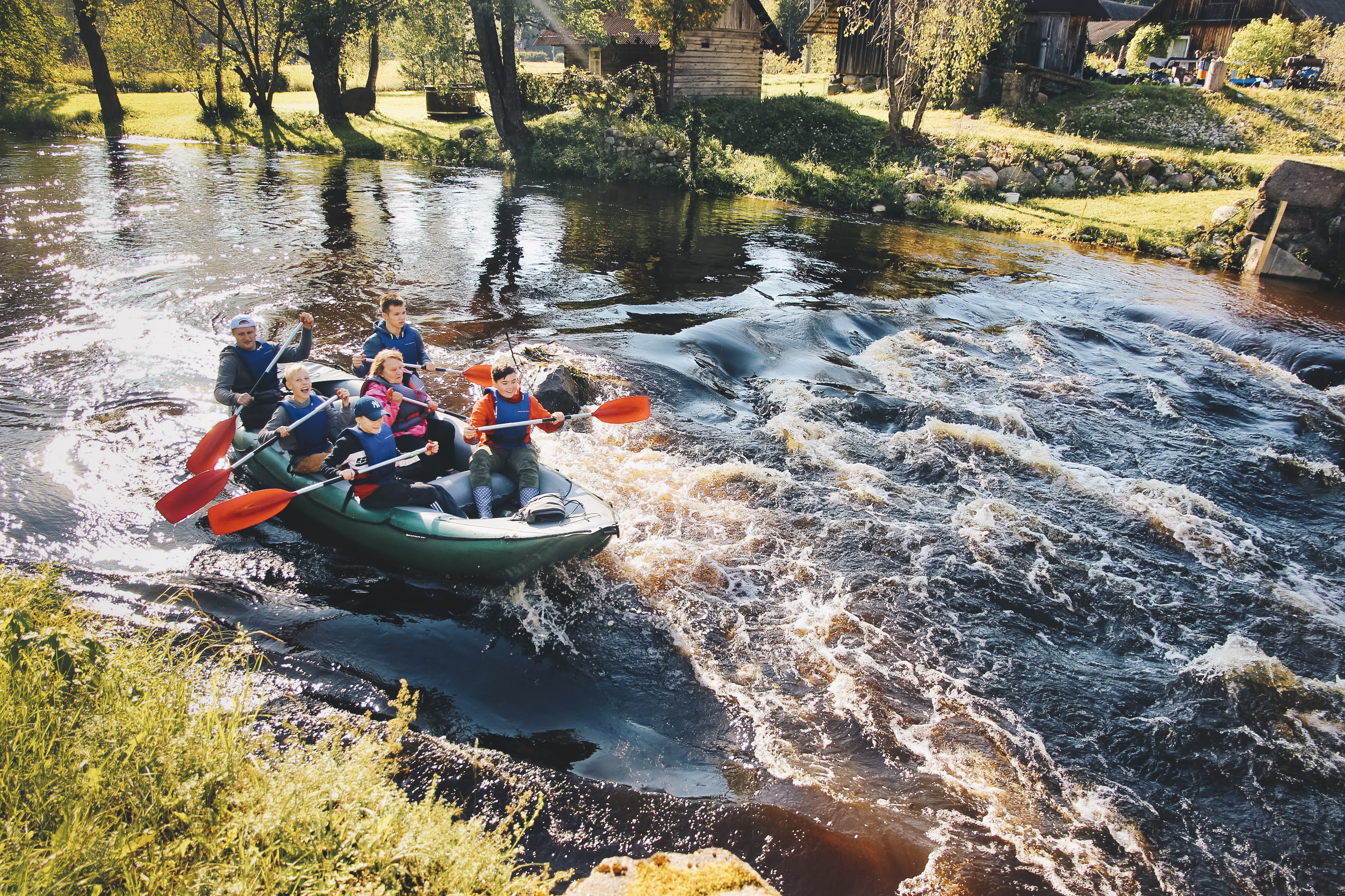 Kanuumatkad, rafting ja parvematkad, räätsamatkad, fatbike rattamatkad, talvised tõukekelgumatkad